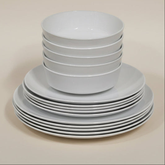 15 pc White Centura Set, dinner plates.