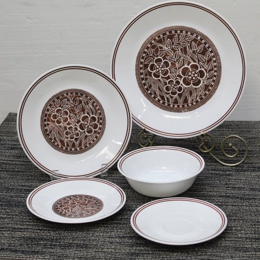 Vintage Corelle 21-Piece Dinnerware Set | Batik Patten
