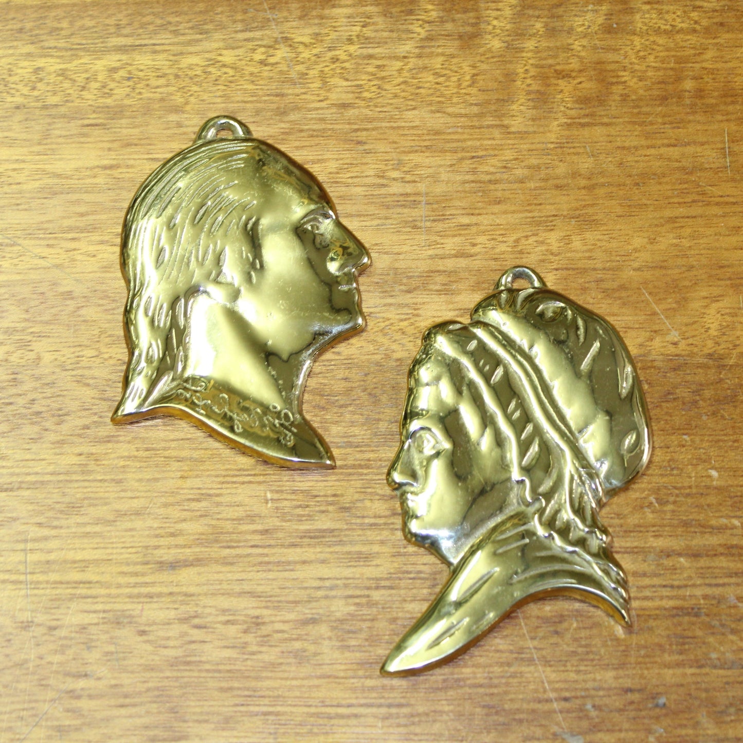 1970's George & Martha Washington Silhouette Wall Plaques