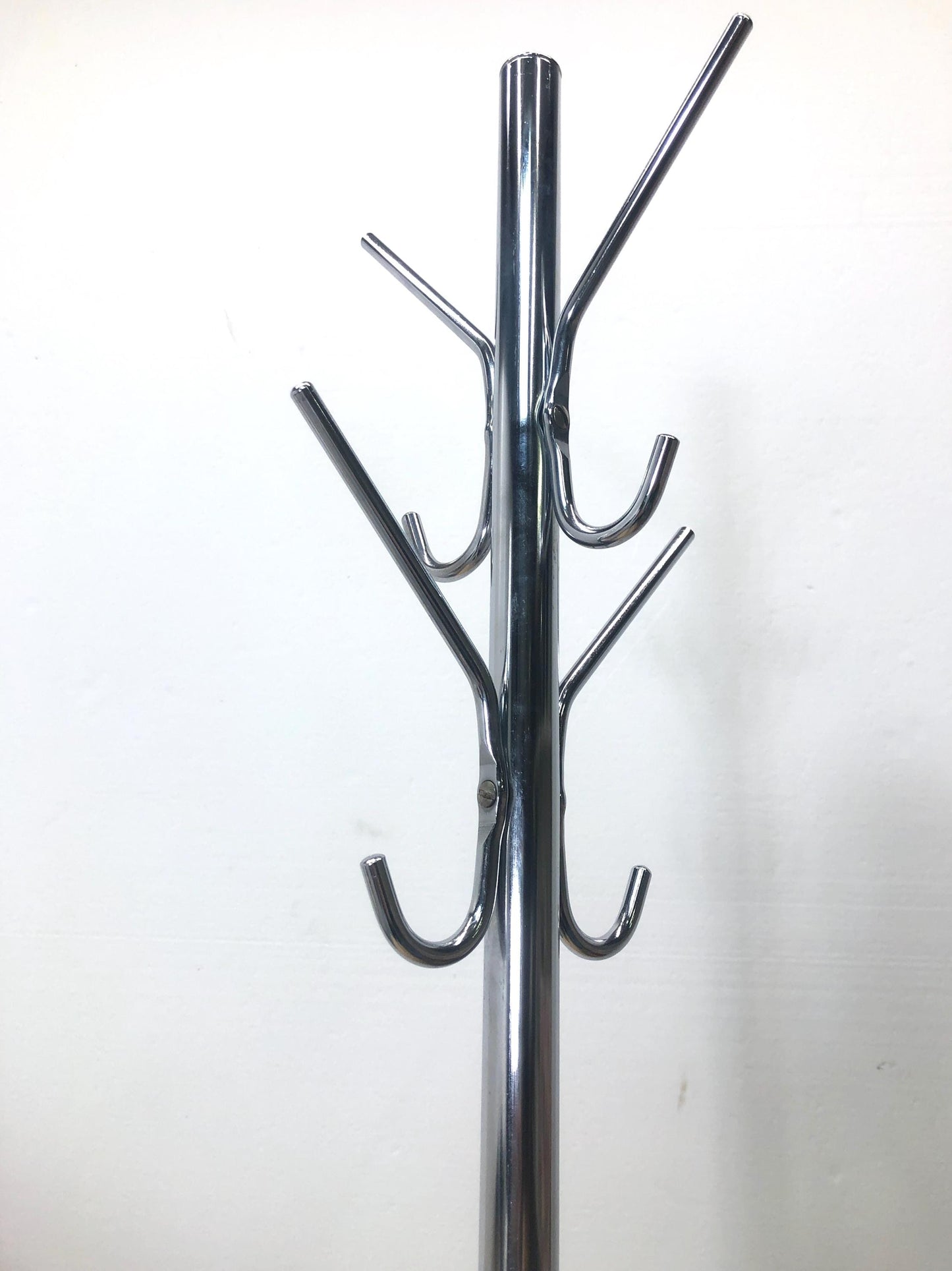 1970s Modernist Chrome Coat Rack with 8 Hooks from OffCenterModern
