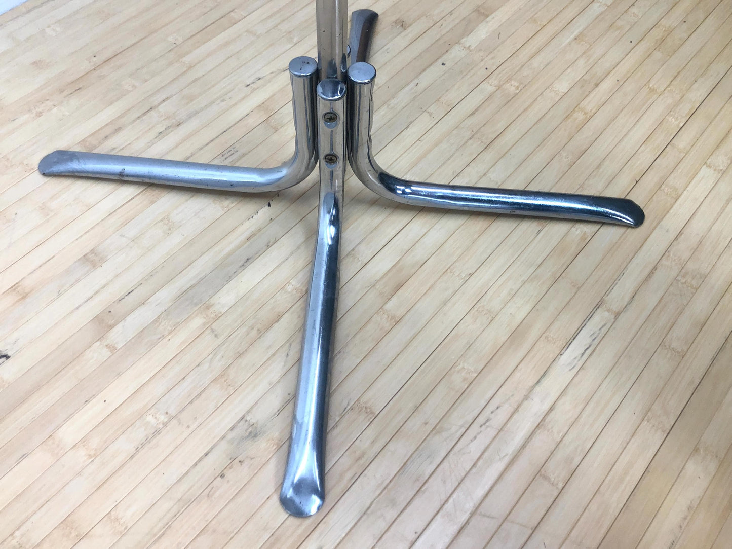 1970s Modernist Chrome Coat Rack with 8 Hooks from OffCenterModern