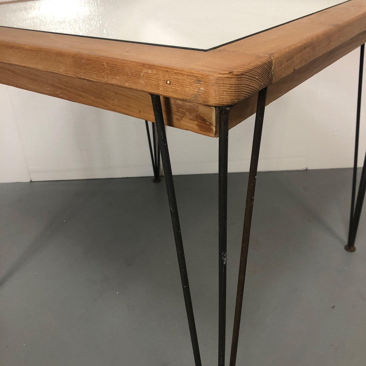 Ficks Reed Sol-Air Mirror Top Square Table