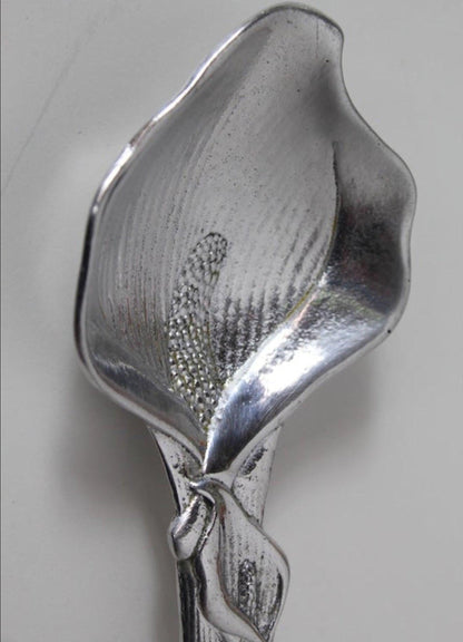 Vintage Arthur Court Bunnies &  Salad Bowl with Tulip Serving Utensils