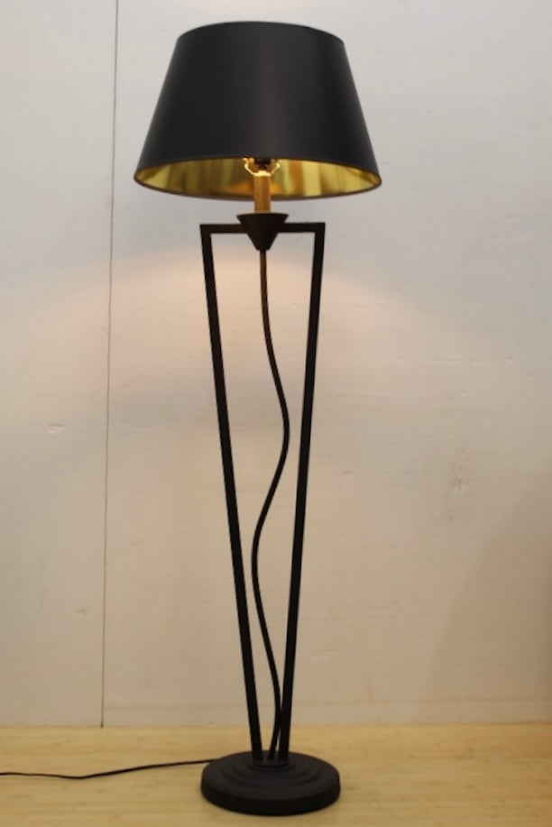 Black Iron Squiggle Floor Lamp