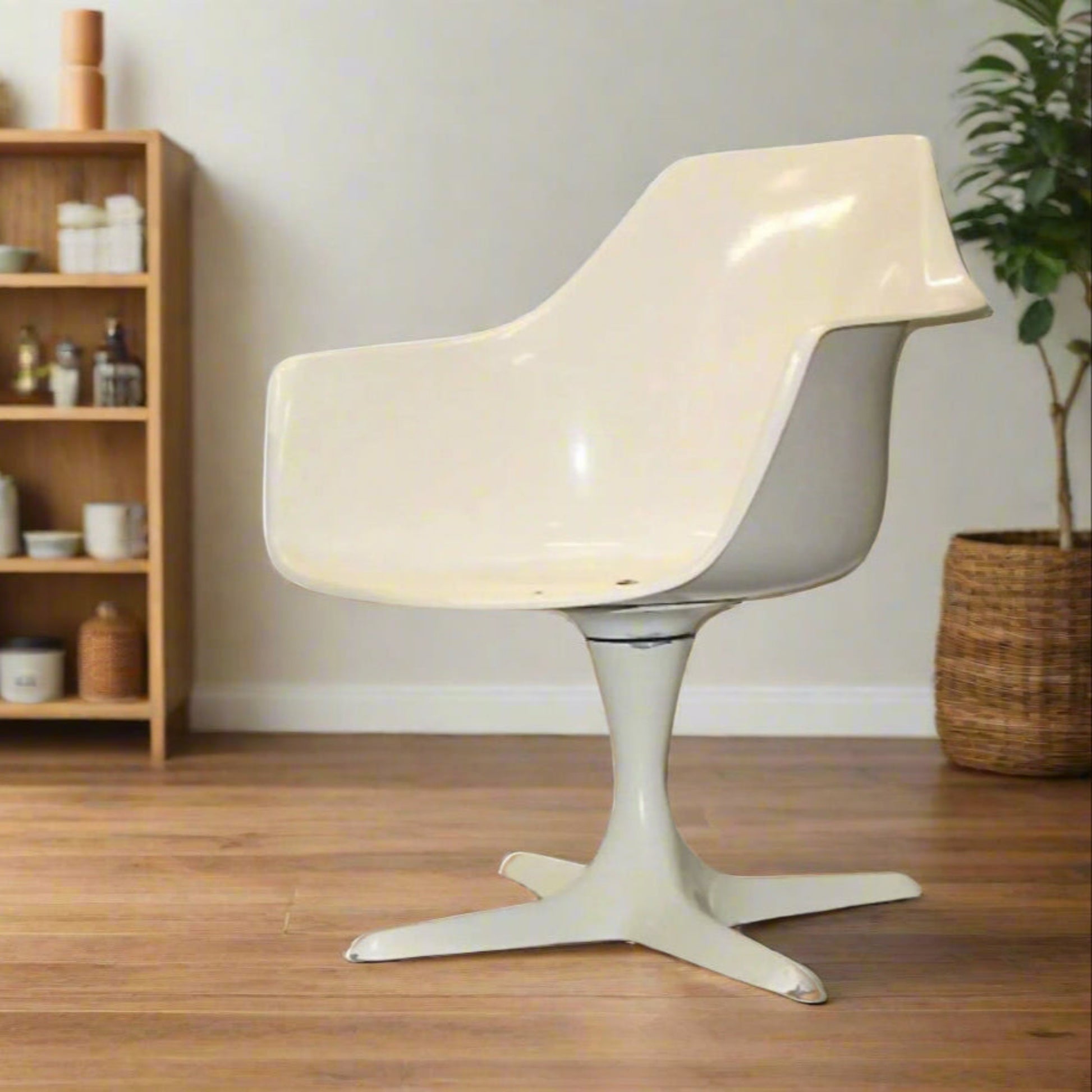 1950s Burke Tulip Chairs | Set of 2