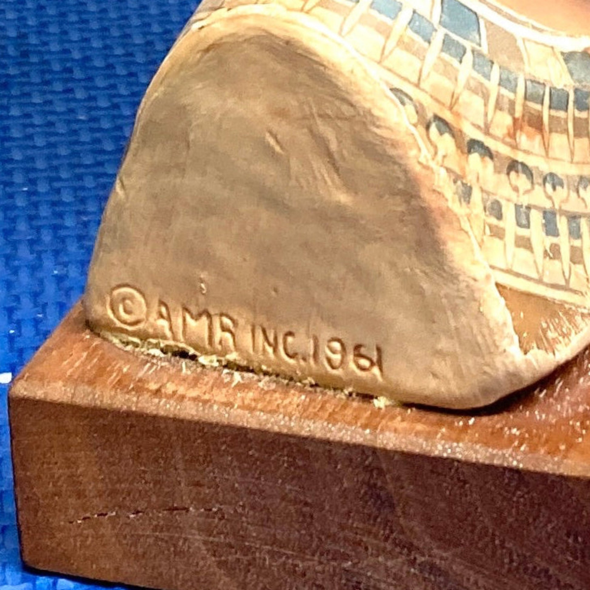 1961 Alva Museum Replicas Nefertiti Bust.