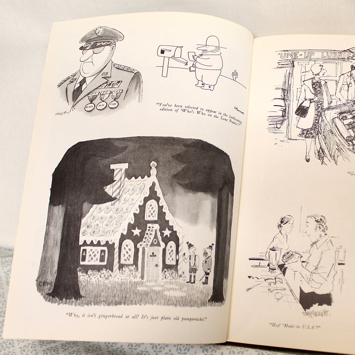 1985 Vintage New Yorker Cartoon Album Hardcover Book.