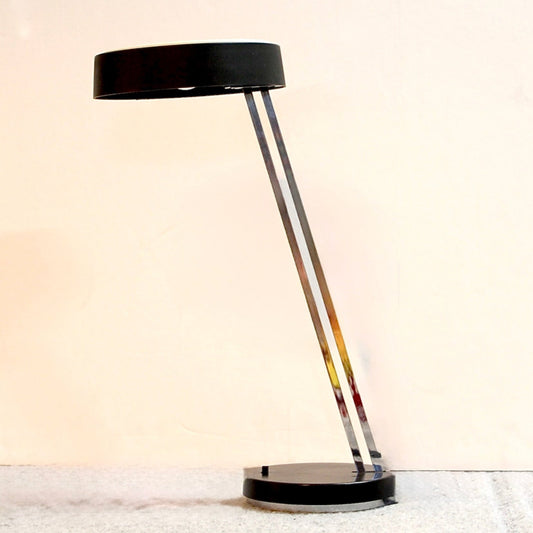 1970s Black & Chrome Round Desk Lamp  | Litghtolier