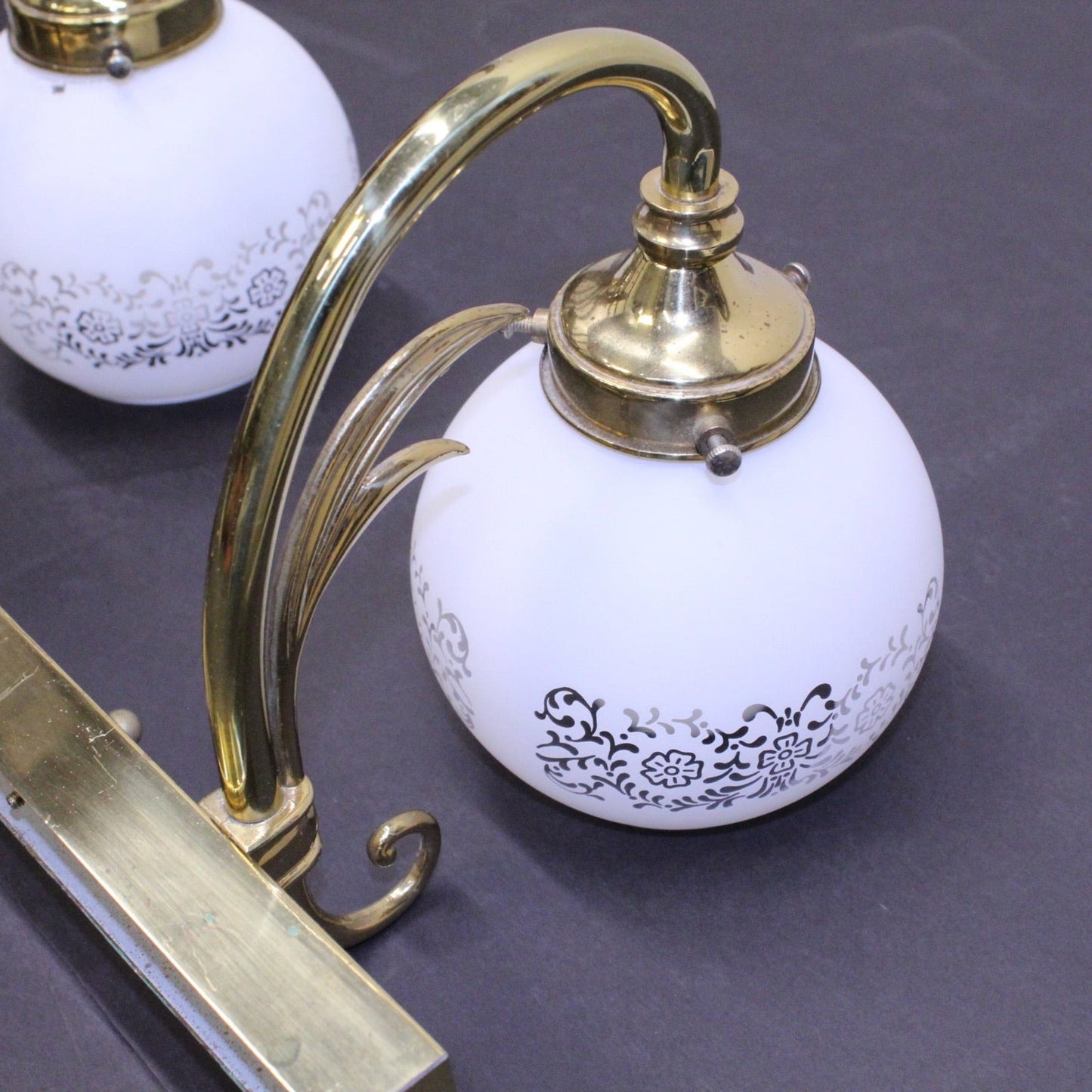 Vintage 3 Arm Brass Vanity Light