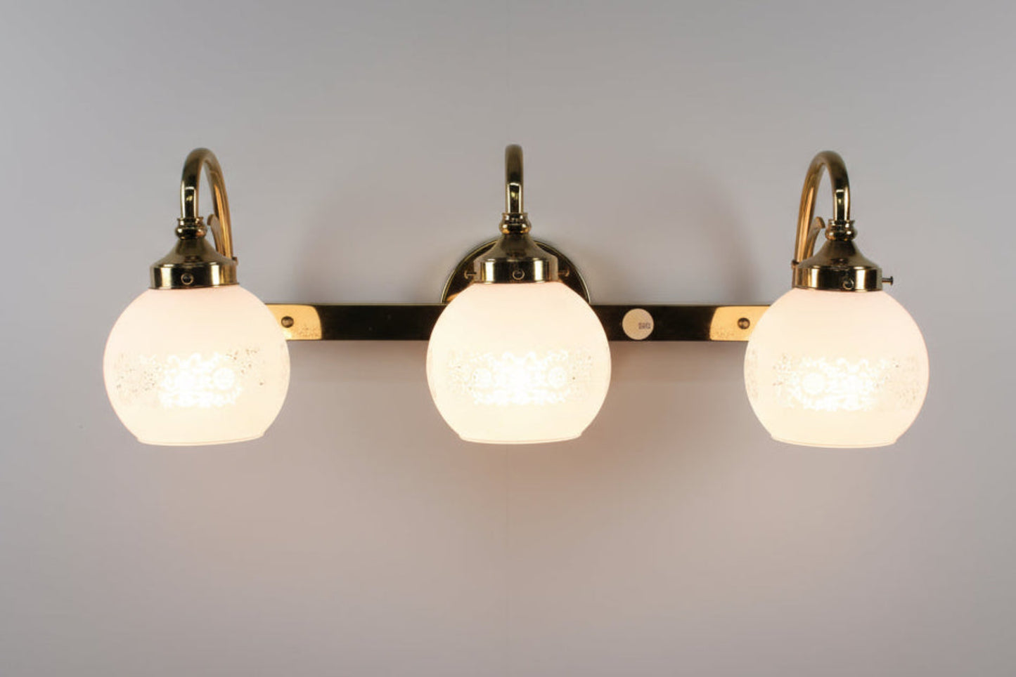 Vintage 3 Arm Brass Vanity Light