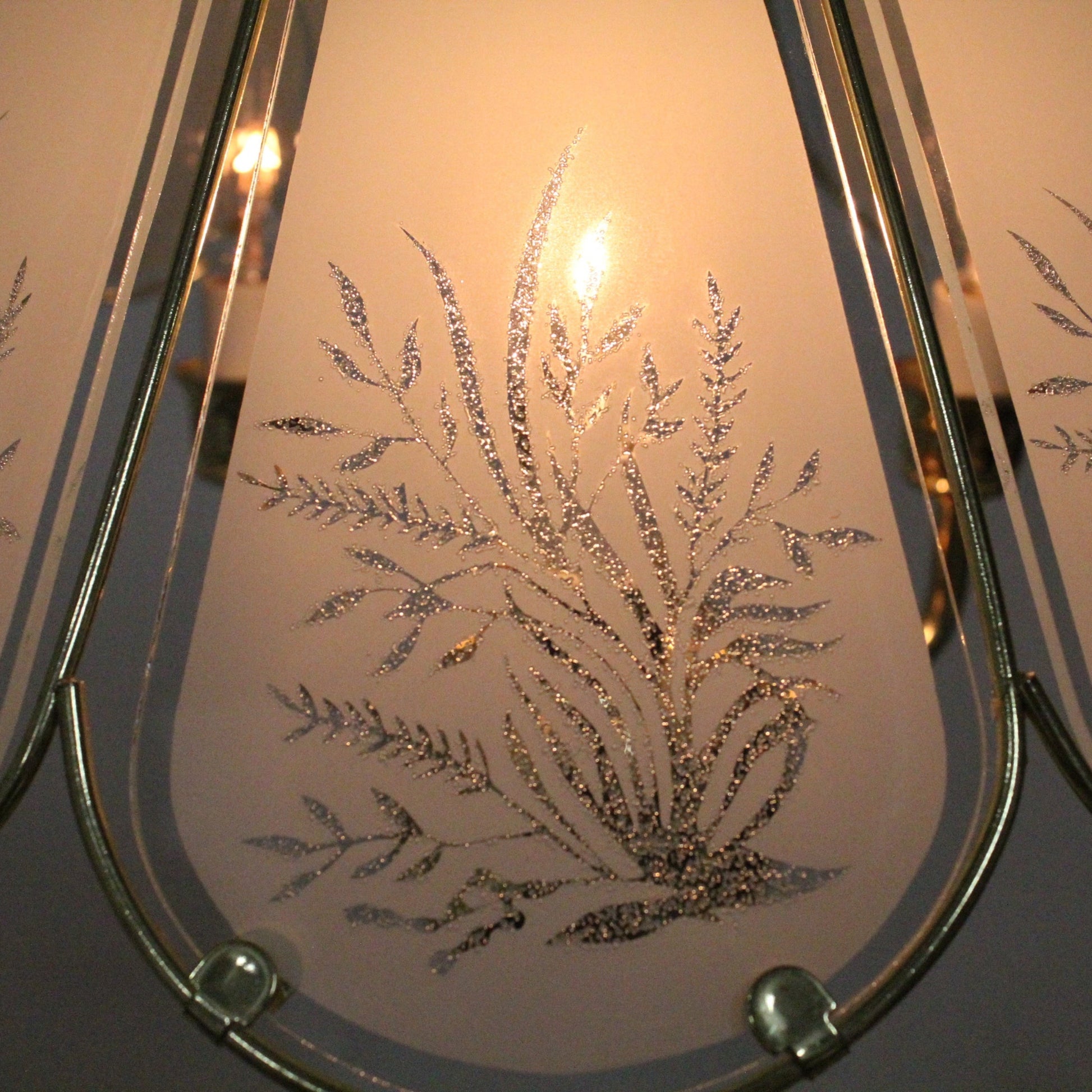 Vintage Fosted Glass Swag Touch Light