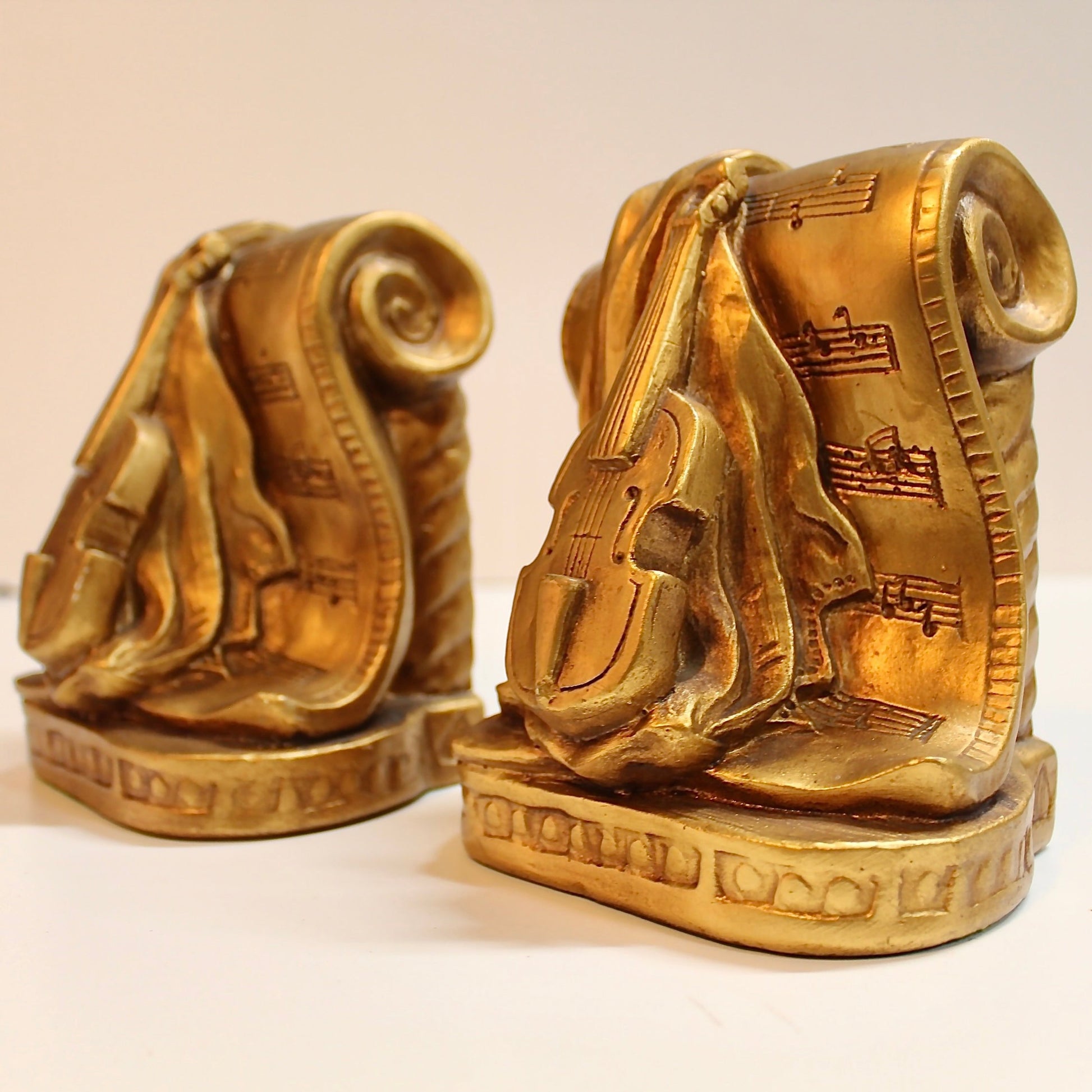 Gold Glit Music Bookend