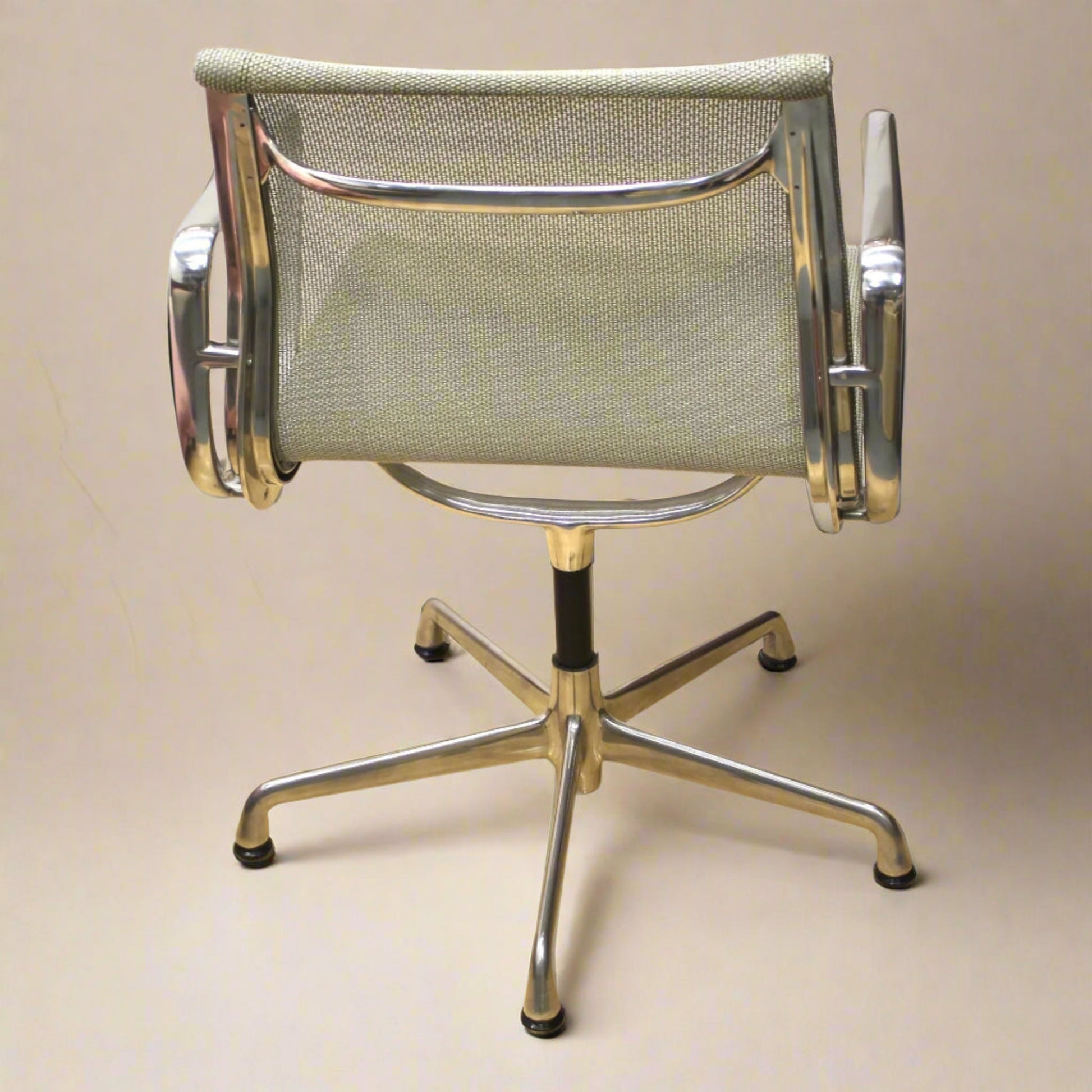 Vintage Eames Aluminum Group Executive Desk Chair