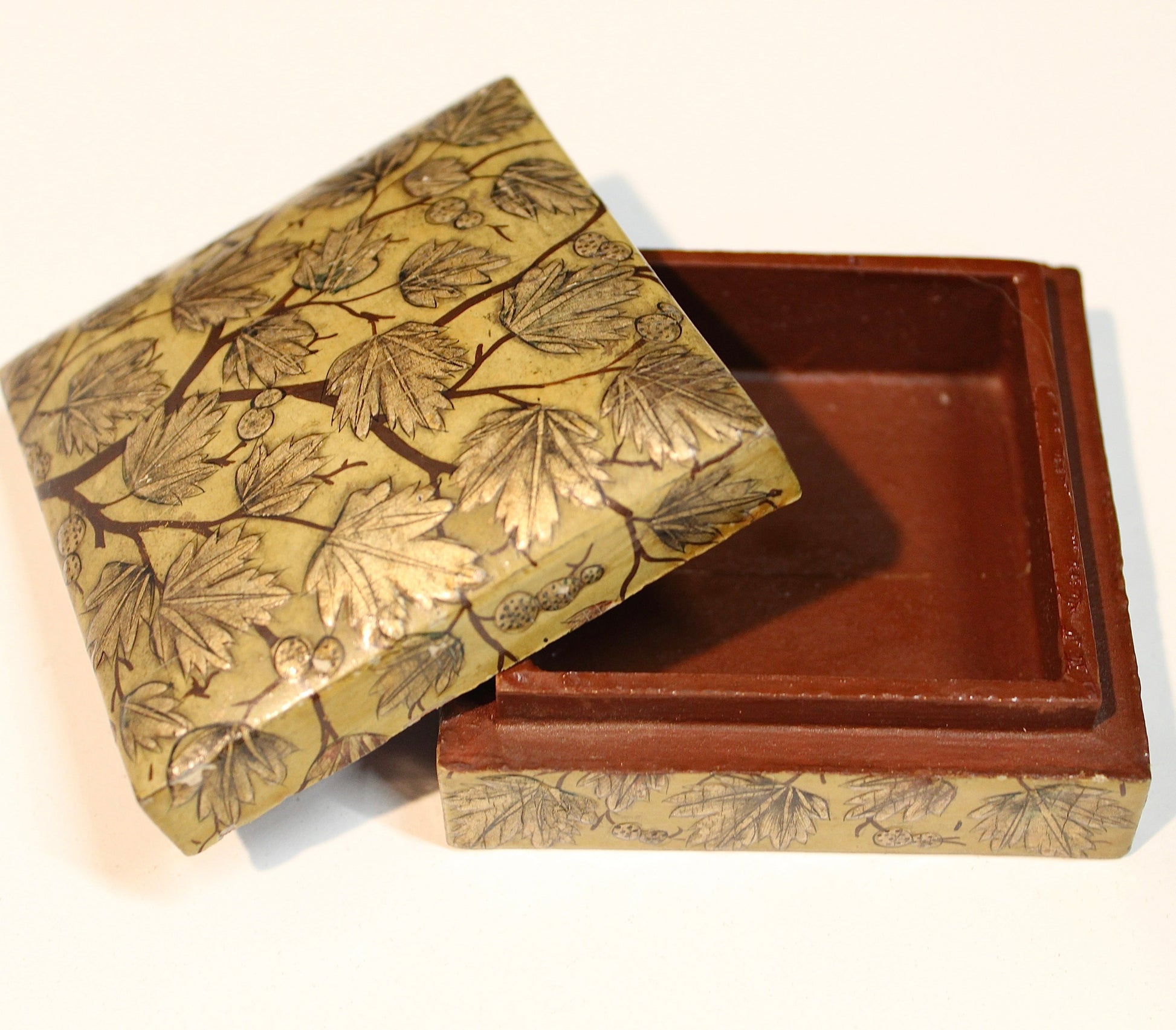 Hand-Painted Wooden Lacquer Box – Gilded Leaf & Vine Keepsake Trinket Case.