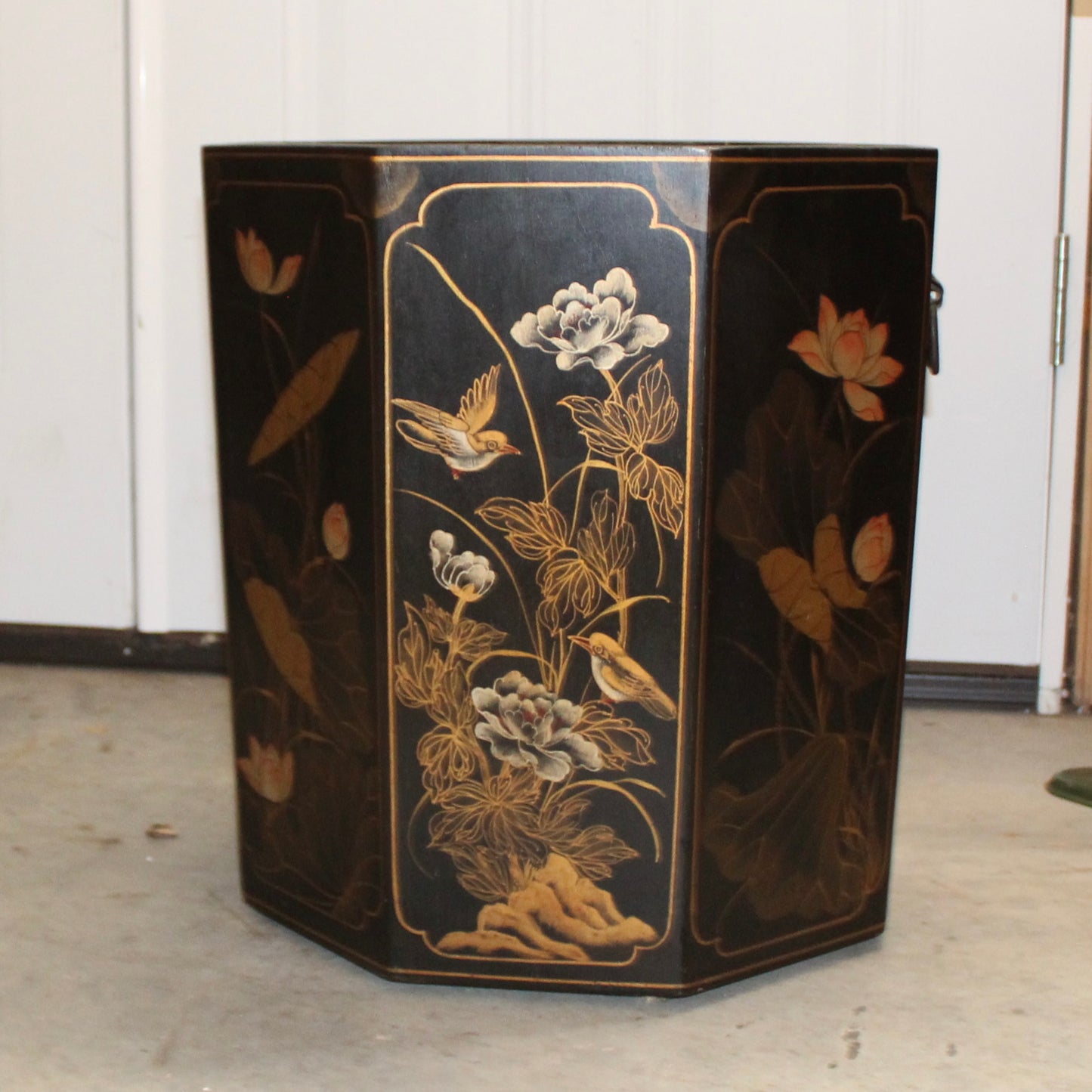 Japanese-style black lacquer waste bin featuring gold-painted floral and bird designs.