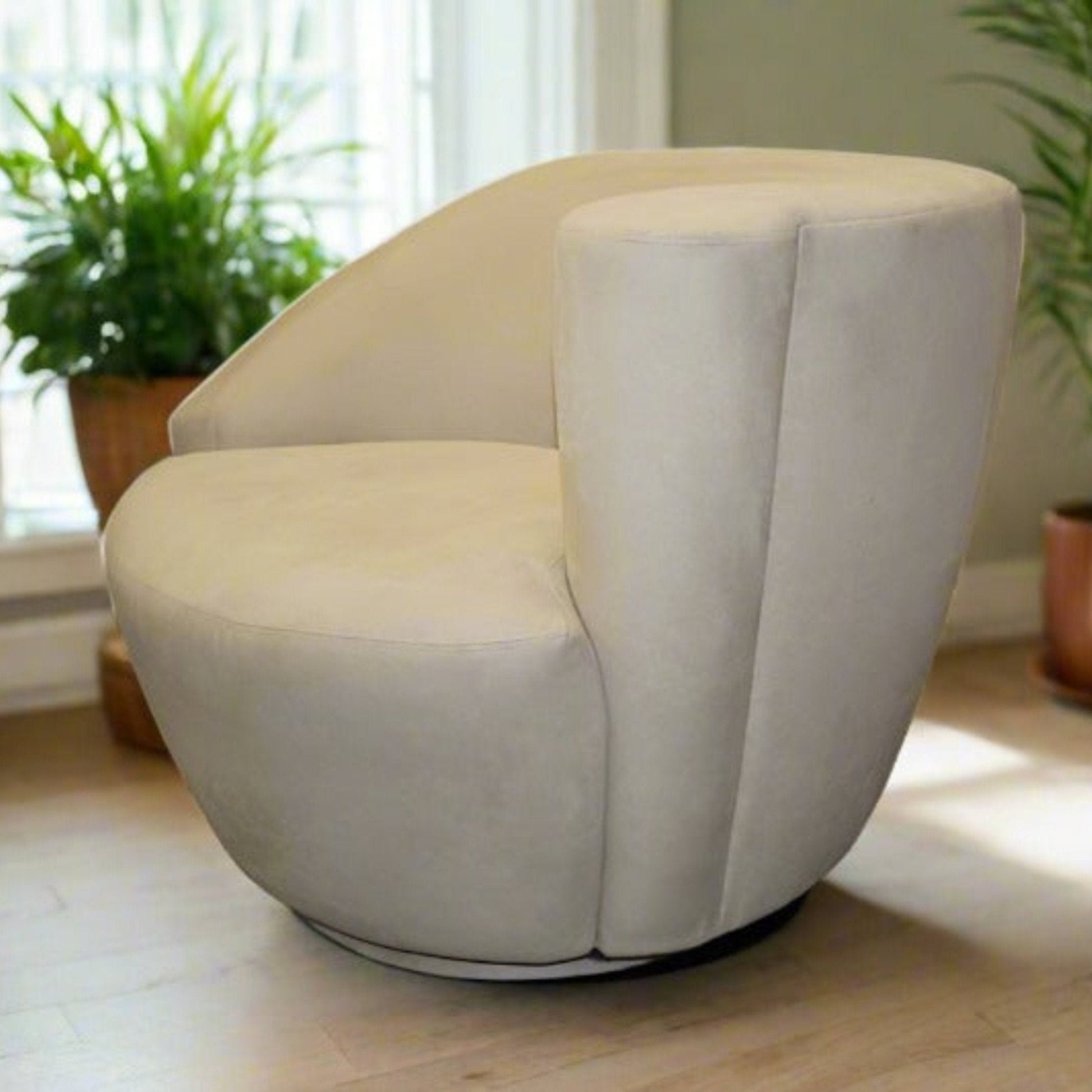 Nautilus Swivel Chair 