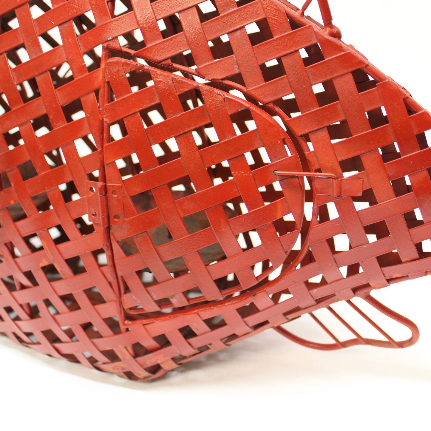 Vintage Red Woven Metal Fish-Shaped Candle Holder