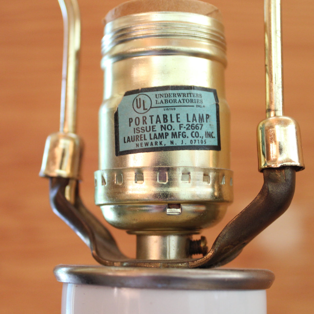 Vintage Laurel Chrome Lamp.