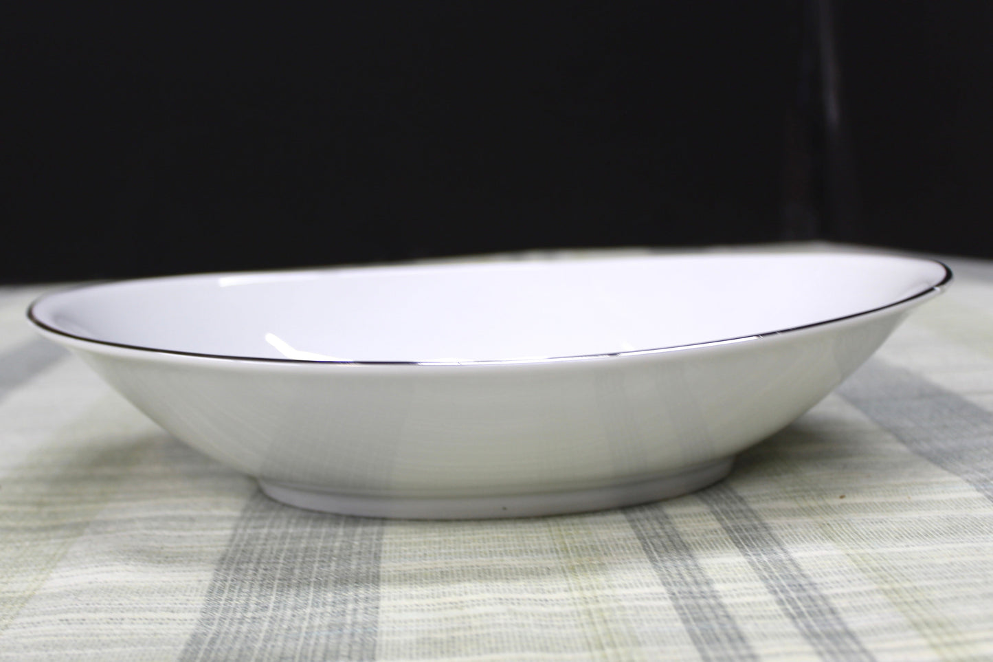 Vintage Mid-Century Meito Japan "Tempo" Oval Vegetable Serving Bowl - Atomic Swirl.
