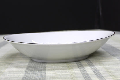 Vintage Mid-Century Meito Japan "Tempo" Oval Vegetable Serving Bowl - Atomic Swirl.