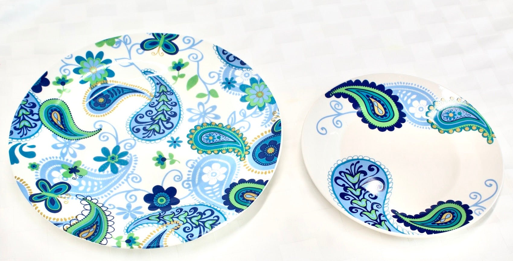 Retro Paisley Noritake Dinnerware | 15 Plates - OffCenterModern