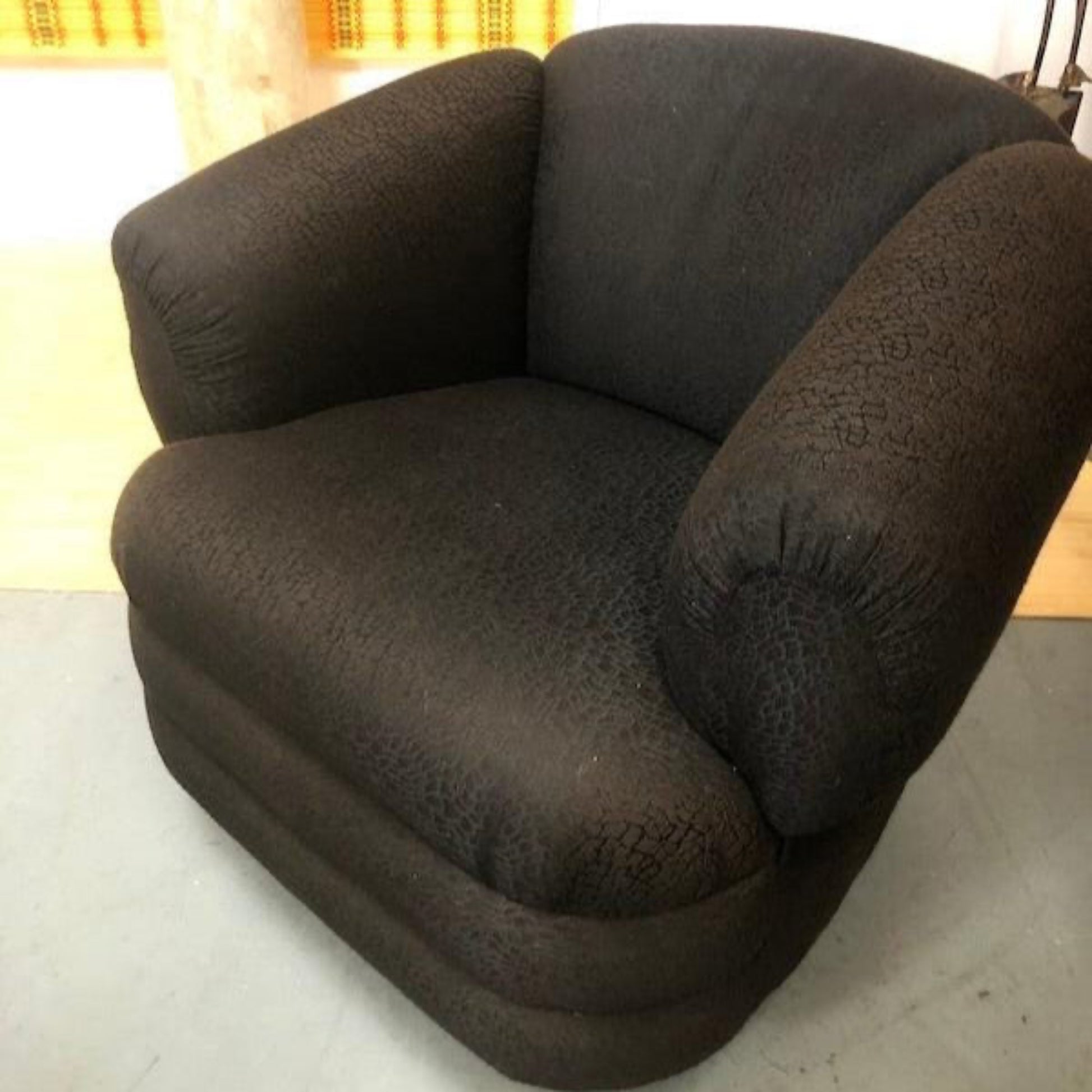 1980s Vladimir Kagen Swivel Chair - OffCenterModern