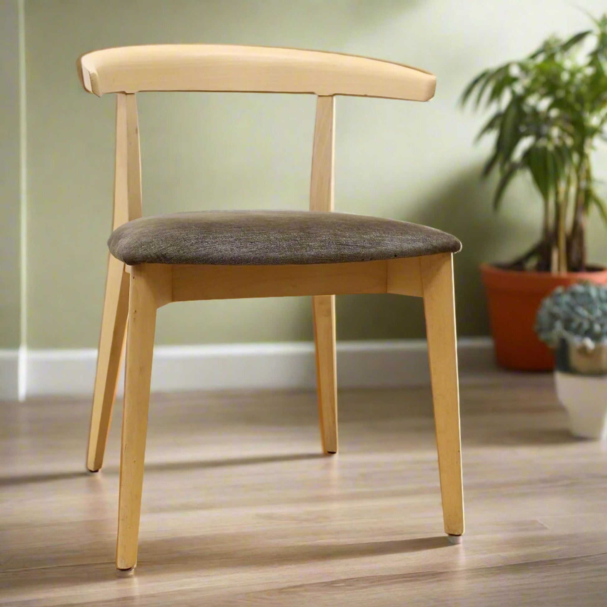 Andreu World Dining Chair | Lievore Altherr Molina Design