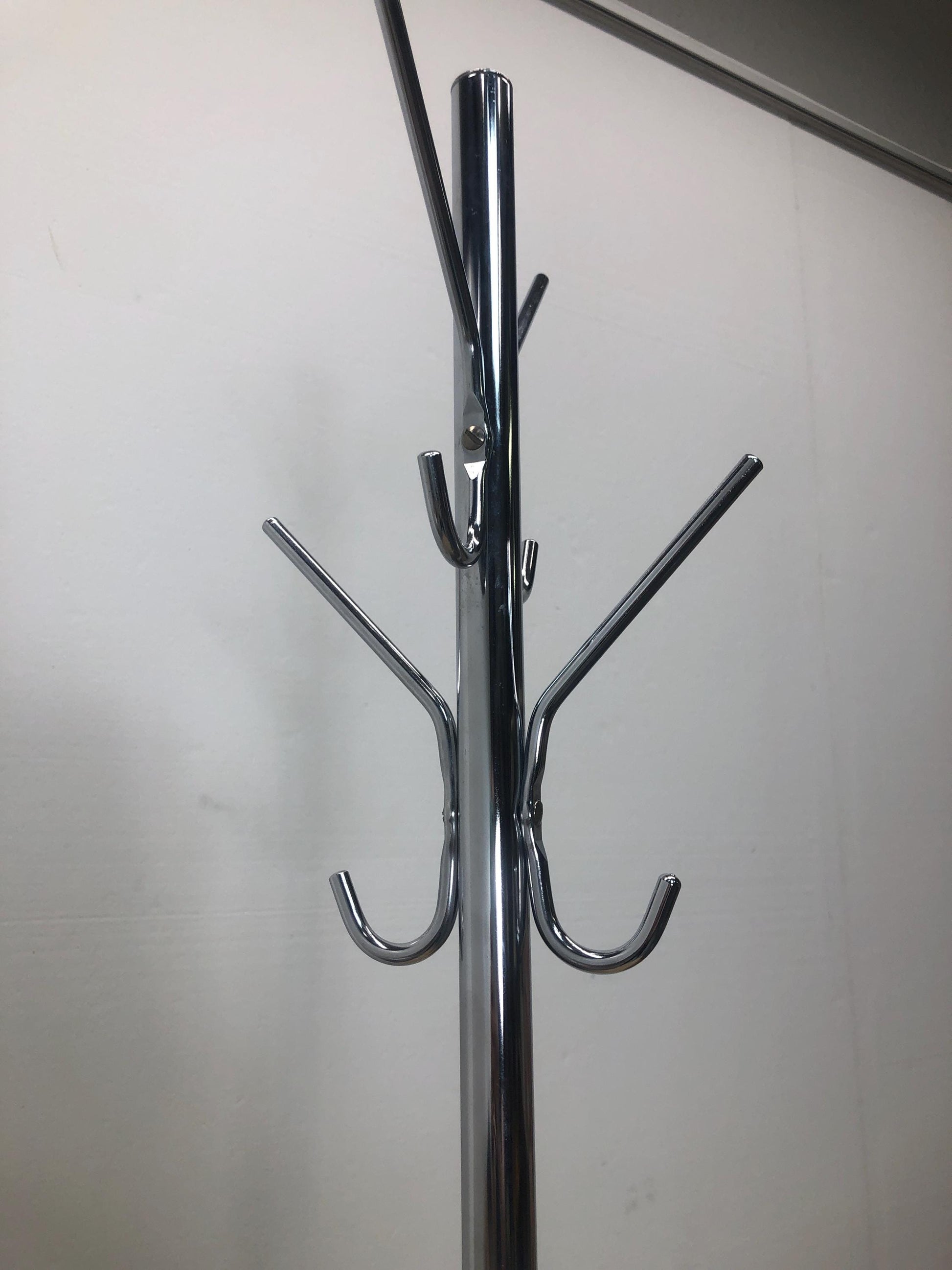 1970s Modernist Chrome Coat Rack with 8 Hooks from OffCenterModern