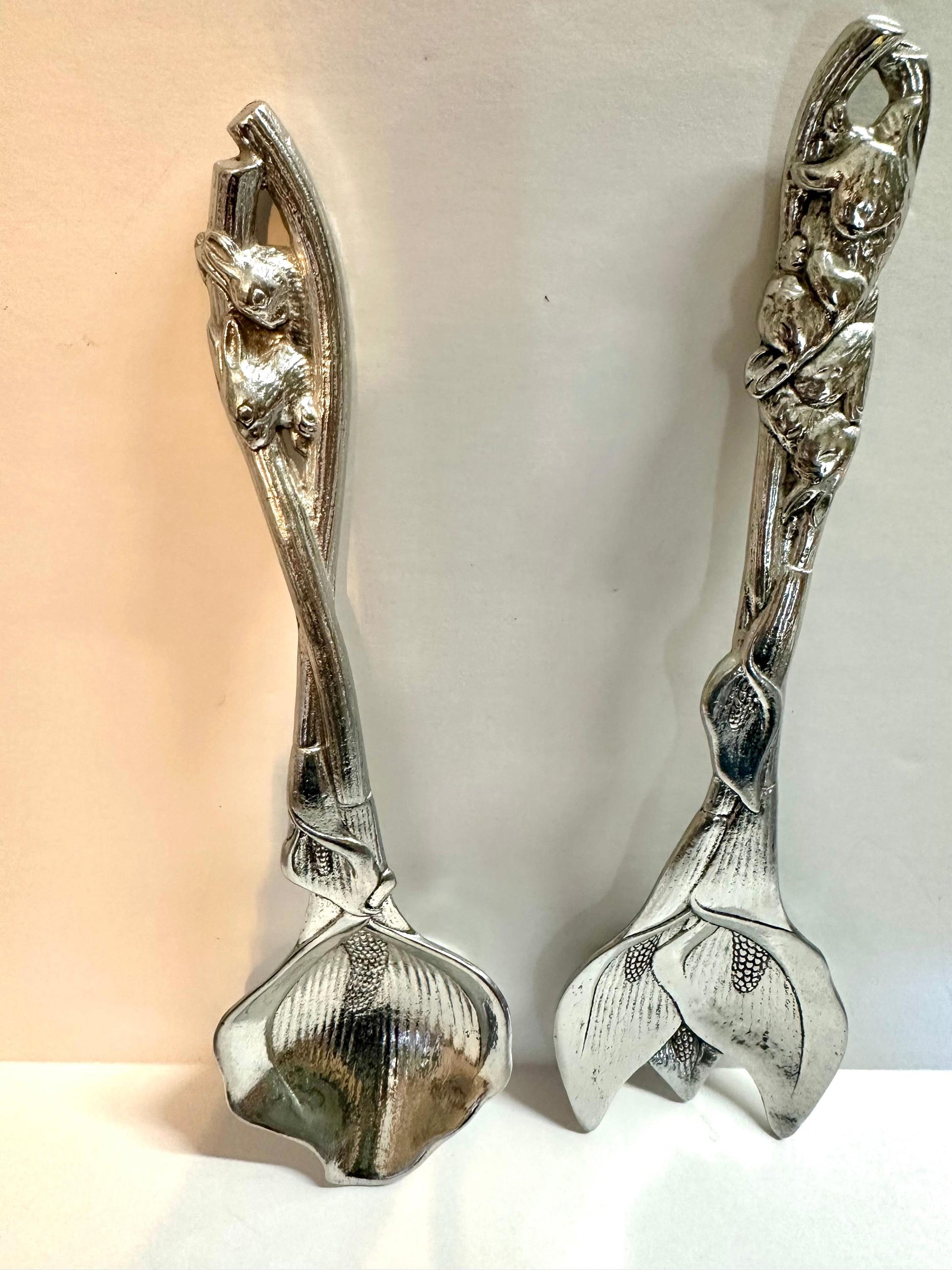 Vintage Arthur Court Bunny Salad Bowl with Bunny Serving Utensils