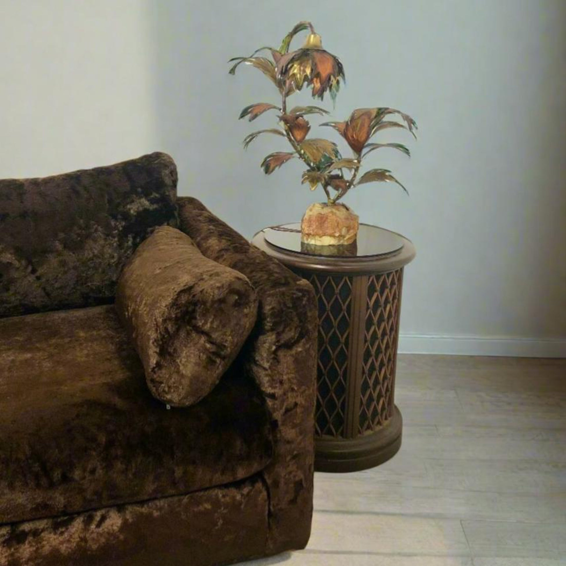 Bronze Flower Lamp | Quartz Base