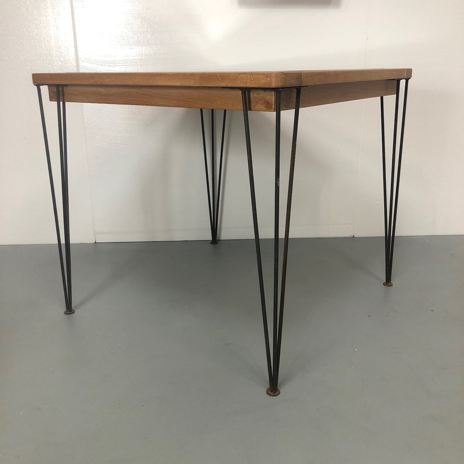 Ficks Reed Sol-Air Mirror Top Square Table