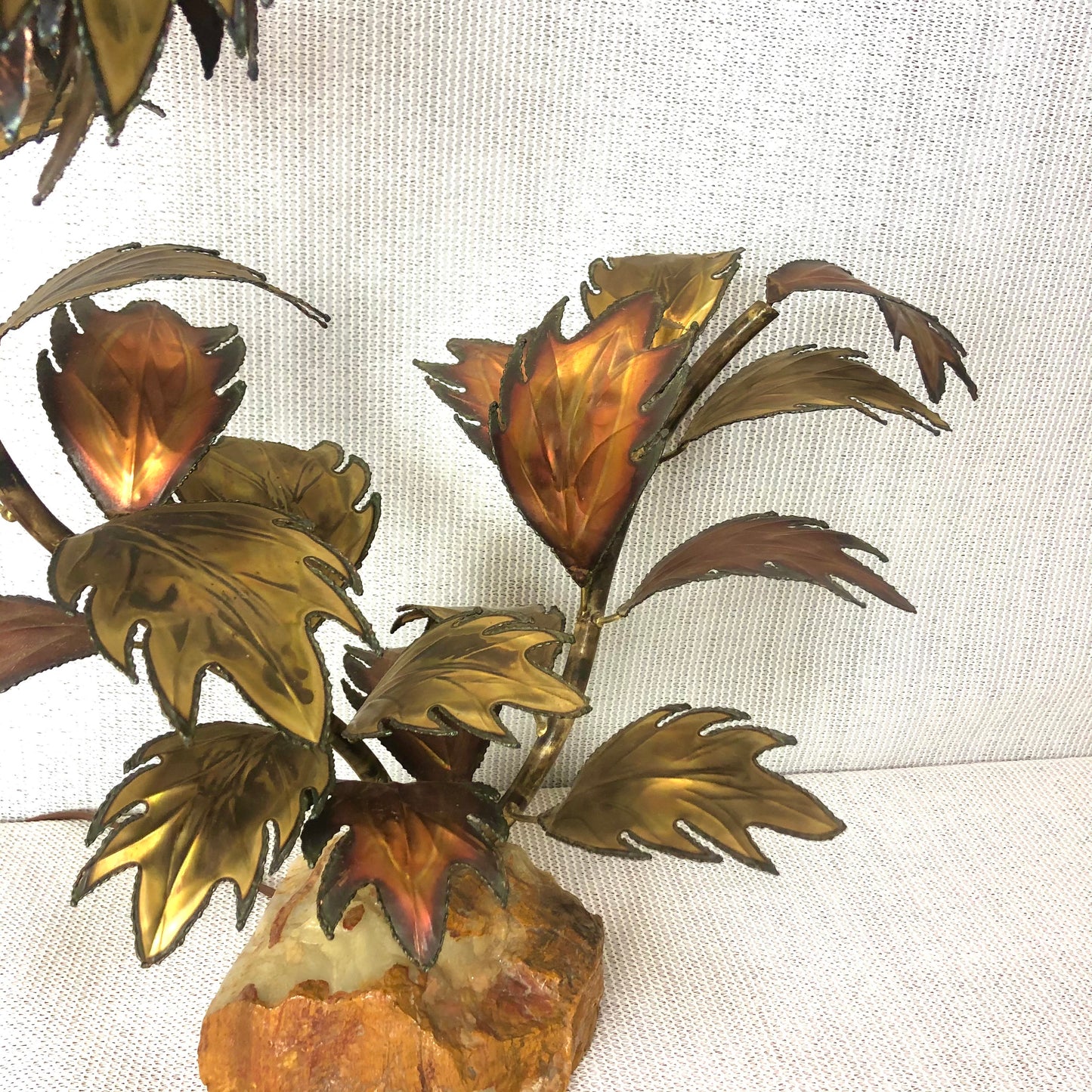 Bronze Flower Lamp | Quartz Base