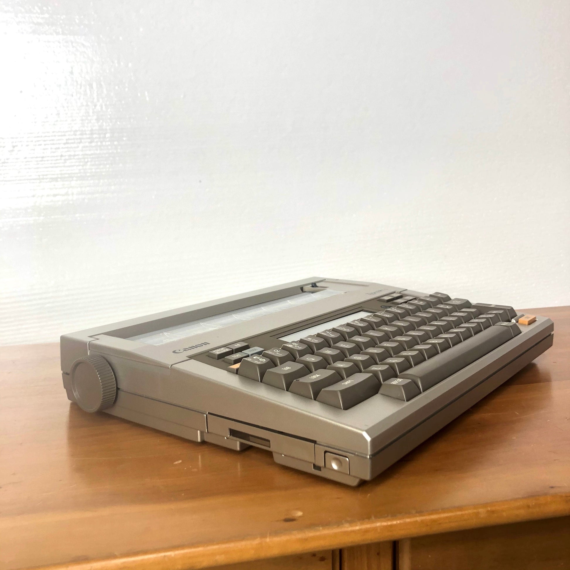 Canon Typestar 6 | 1985 Portable Typewriter/Word Processor