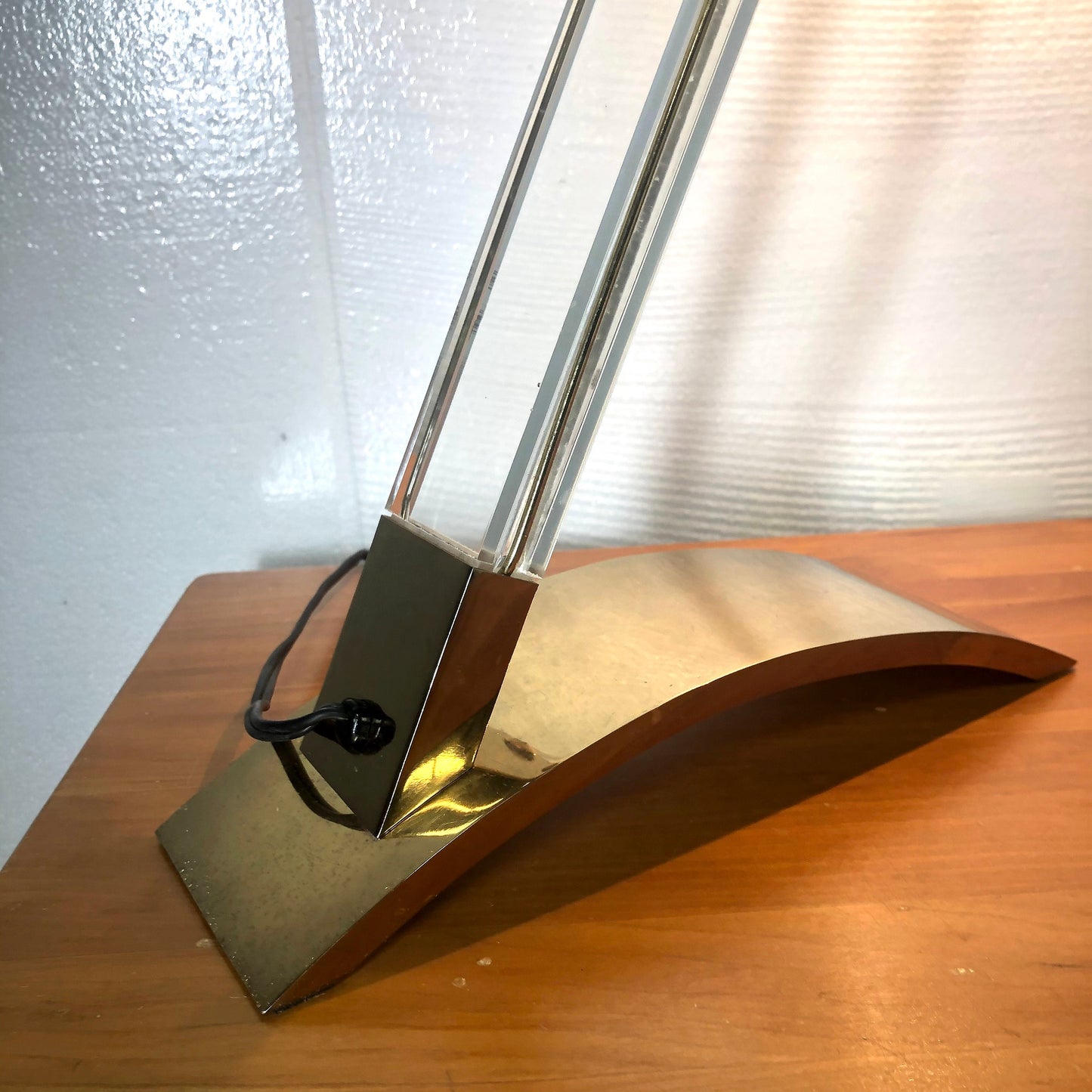 MCM Desk Lamp | Grupo MCI of Spain