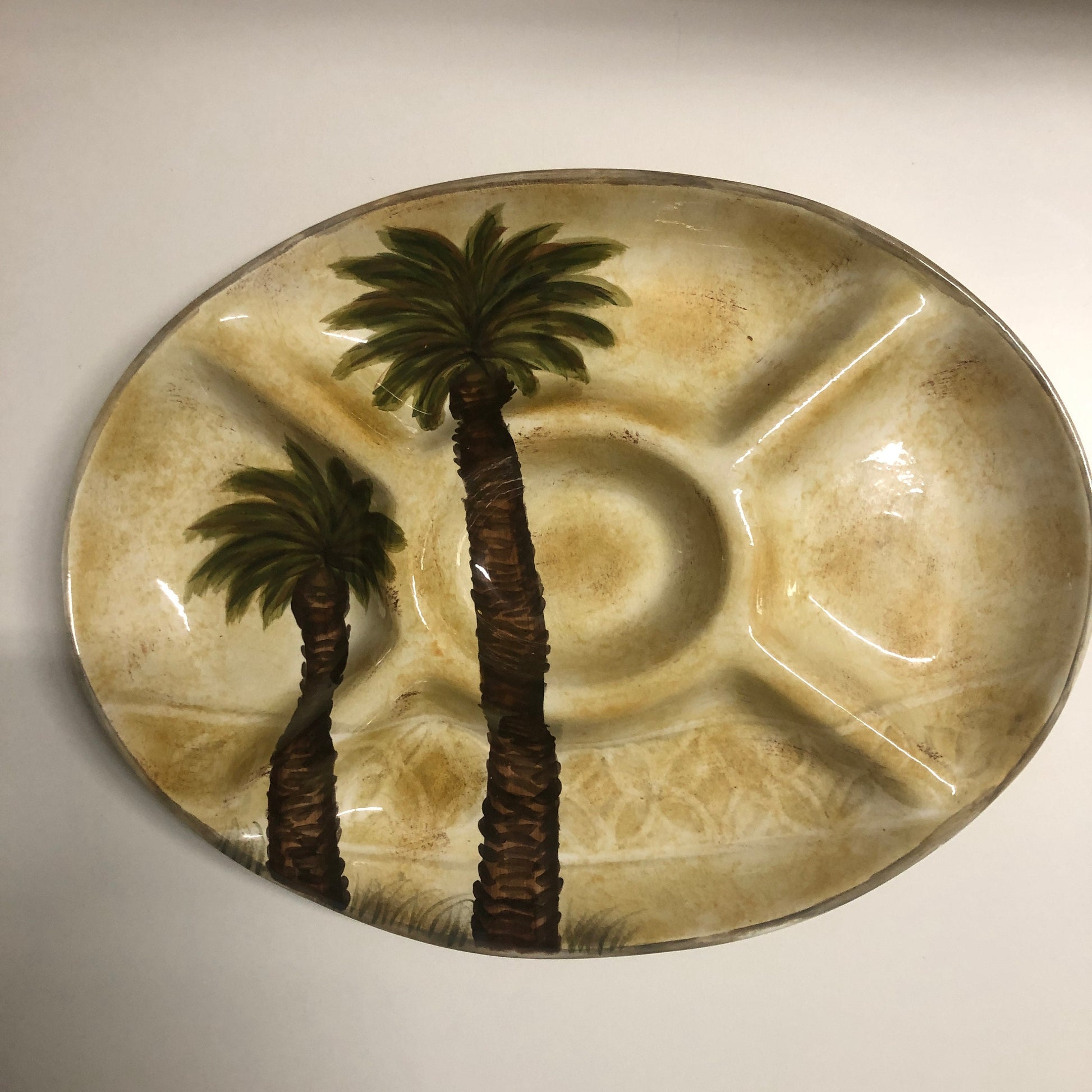 Superior Kitchen & Dining Cool Glass Encased Palm Tree Serving Platter from SHOPNAME]